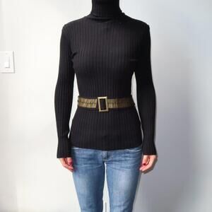 Women's Black and Gold Sweatshirt